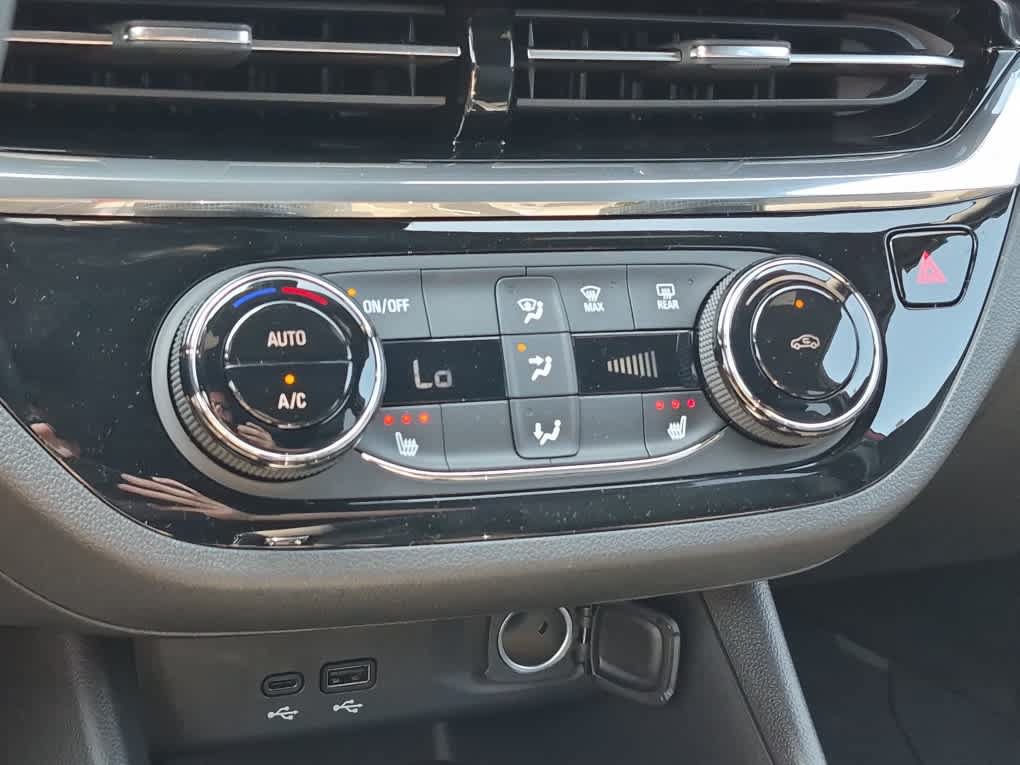 New 2026 Buick Envista Sport Touring w/ Convenience I Package FWD image 17