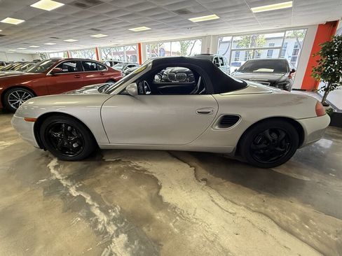 Used 1999 Porsche Boxster RWD image 9