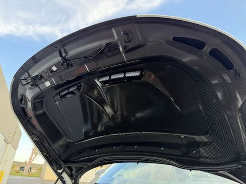 Used 2022 Land Rover Range Rover Sport SVR Carbon Edition AWD/4WD image 34