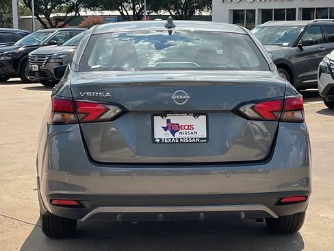 Used 2025 Nissan Versa SV w/ Trunk Package FWD image 5