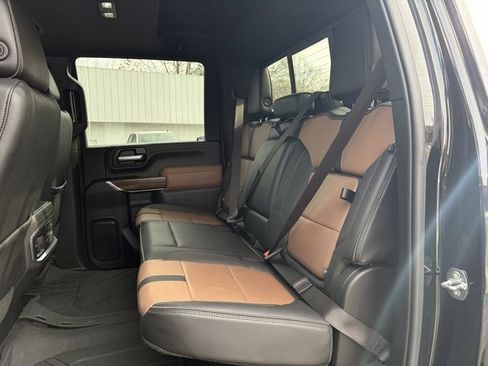 Used 2022 Chevrolet Silverado 2500 High Country w/ Safety Package II image 14