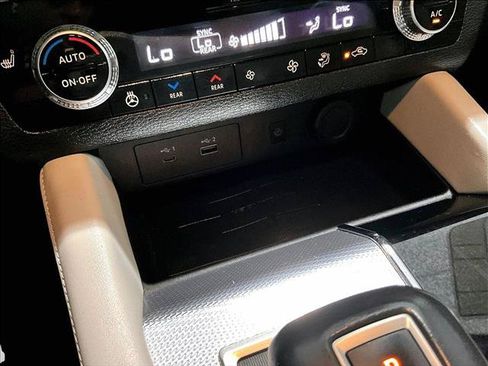 Used 2023 Mitsubishi Outlander SEL FWD image 26