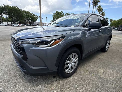 Used 2022 Toyota Corolla Cross L FWD image 4