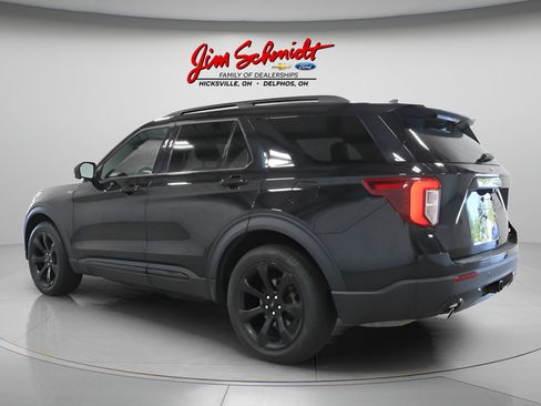Used 2023 Ford Explorer ST-Line w/ Class IV Trailer Tow Package AWD/4WD image 4
