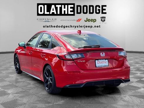 Used 2024 Honda Civic Sport image 3