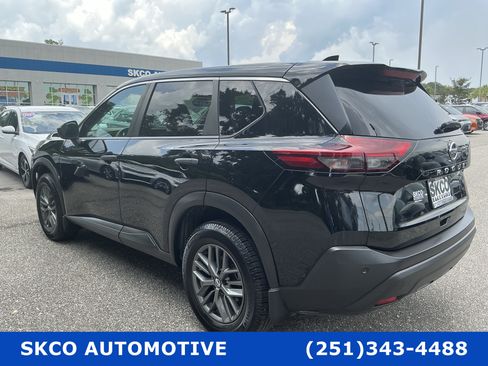 Used 2021 Nissan Rogue S FWD image 3