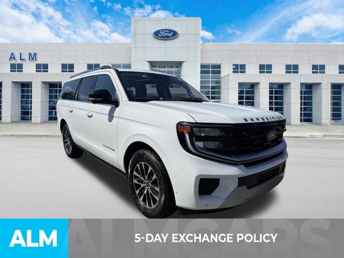 Used 2025 Ford Expedition Max Platinum AWD/4WD image 3
