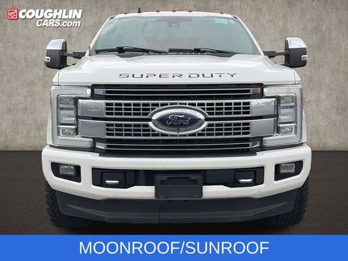 Used 2019 Ford F250 Platinum w/ Platinum Ultimate Package AWD/4WD image 3