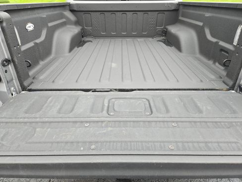 Used 2020 Jeep Gladiator Overland image 6