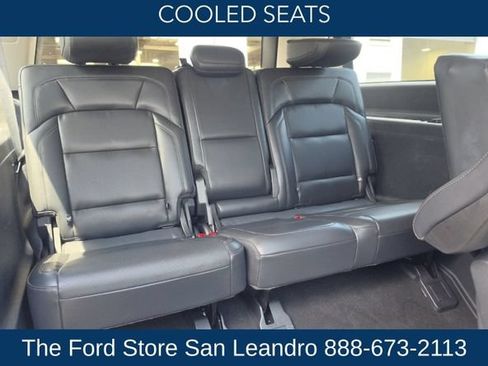 Used 2025 Lincoln Navigator L Reserve AWD/4WD image 17