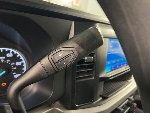 New 2026 Ford F250 XL w/ XL Chrome Package image 19