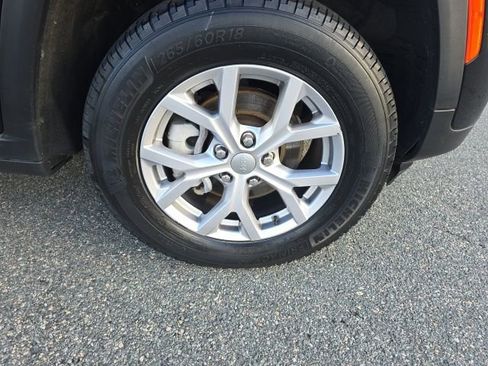 Used 2022 Jeep Grand Cherokee Limited image 10