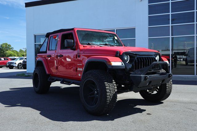 Used 2019 Jeep Wrangler Unlimited Sahara AWD/4WD image 2