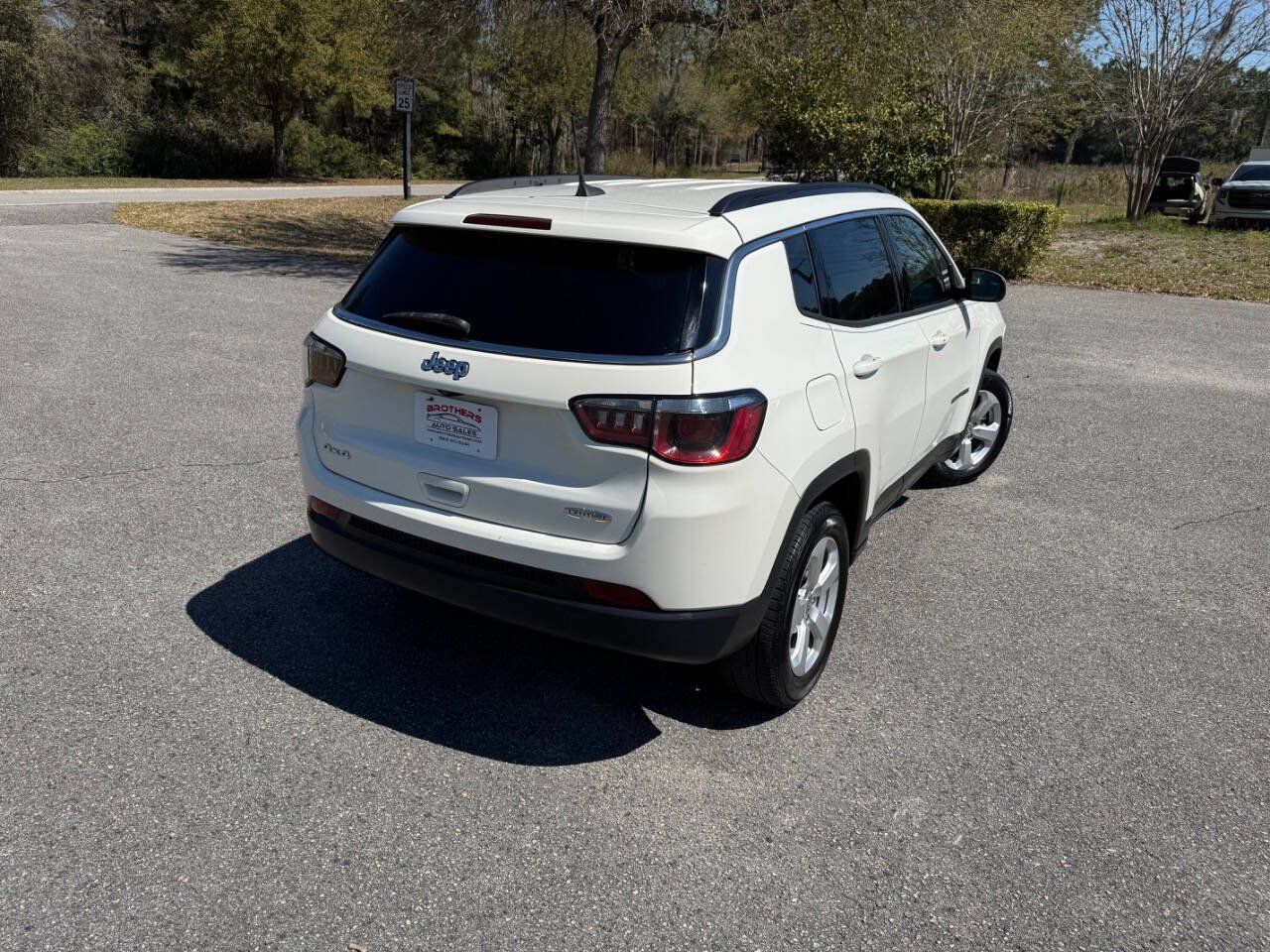 Used 2019 Jeep Compass Latitude AWD/4WD image 38