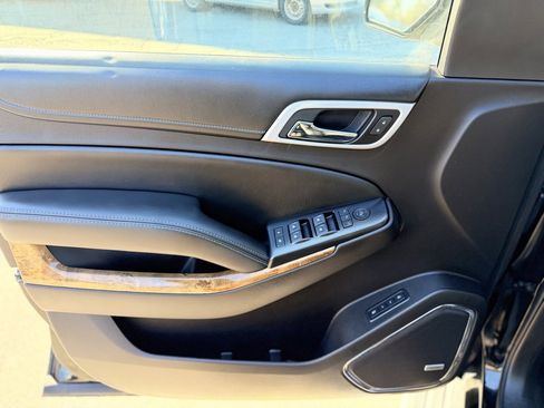 Used 2015 GMC Yukon XL Denali w/ Premium Package image 21