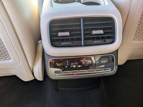 Used 2026 Mercedes-Benz GLS 580 4MATIC image 31