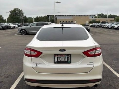 Used 2014 Ford Fusion SE w/ Equipment Group 202A FWD image 7