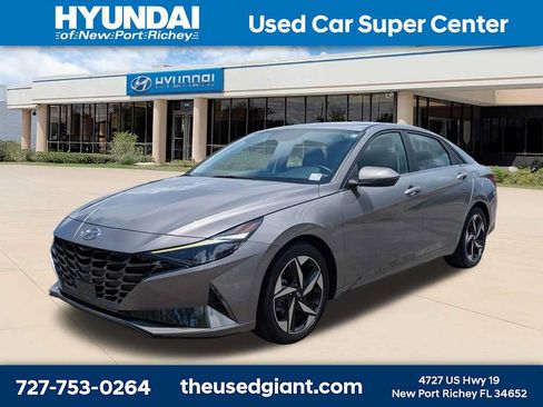 Used 2022 Hyundai Elantra Limited w/ Cargo Package FWD image 1