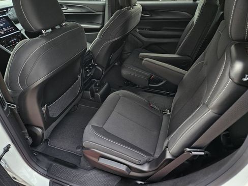 New 2026 Jeep Grand Cherokee L 4WD image 12
