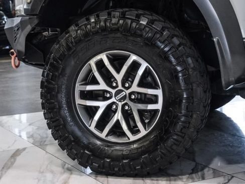 Used 2017 Ford F150 Raptor w/ Equipment Group 802A Luxury AWD/4WD image 52