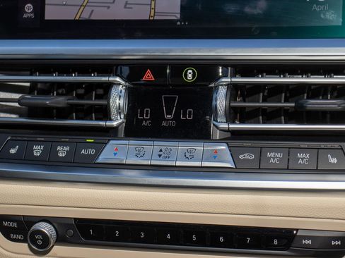 Used 2021 BMW 330i Sedan w/ Convenience Package image 23