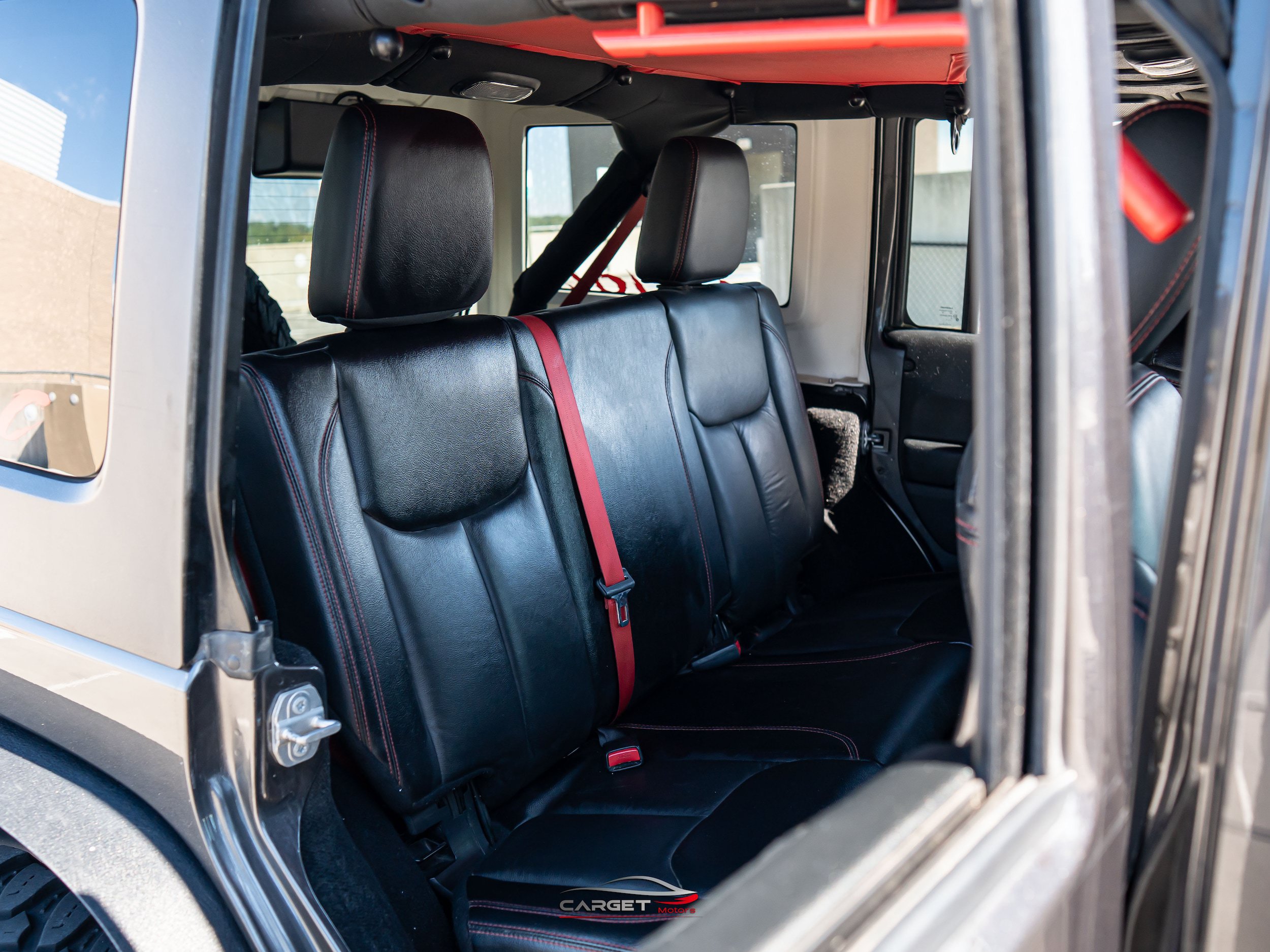 Used 2017 Jeep Wrangler Unlimited Rubicon AWD/4WD image 18
