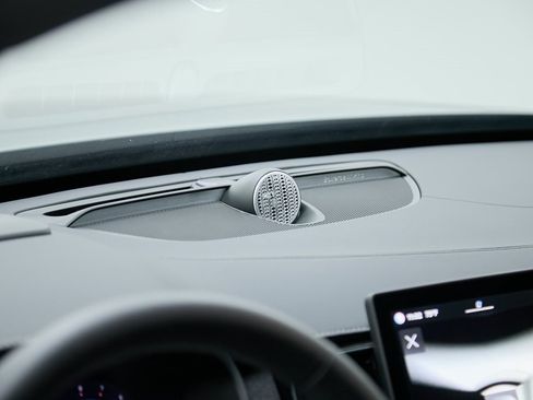 Certified 2025 Volvo XC90 B6 Ultra image 15