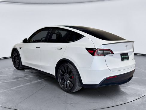 Used 2022 Tesla Model Y Performance AWD/4WD image 2