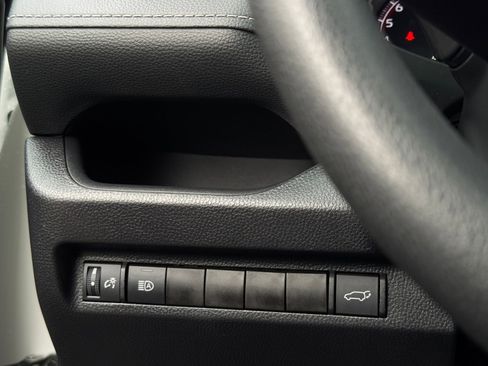 Used 2024 Toyota RAV4 XLE w/ Convenience Package image 34