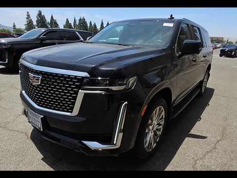 Used 2023 Cadillac Escalade ESV Premium Luxury RWD image 3