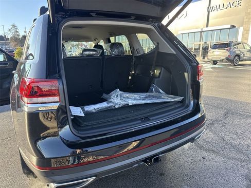 New 2026 Volkswagen Atlas SE image 45