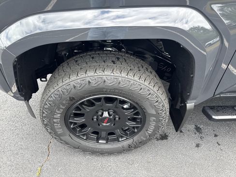 New 2026 Toyota Tacoma SR5 RWD image 9