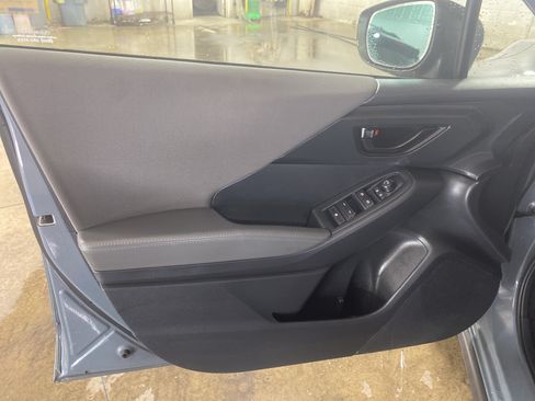 Used 2024 Subaru Crosstrek 2.0i Premium AWD/4WD image 13