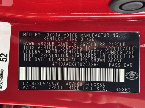 Used 2026 Toyota Camry Hybrid FWD image 38