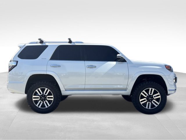 Used 2022 Toyota 4Runner Limited RWD image 4