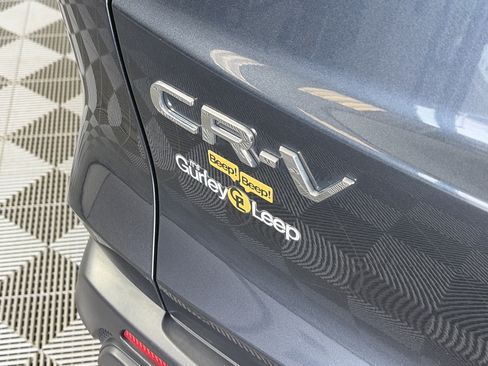 Used 2025 Honda CR-V EX image 15