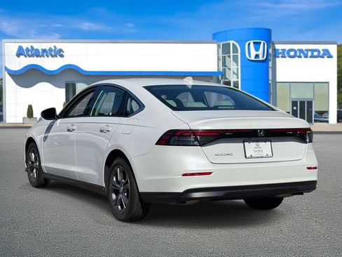 Used 2023 Honda Accord EX image 6