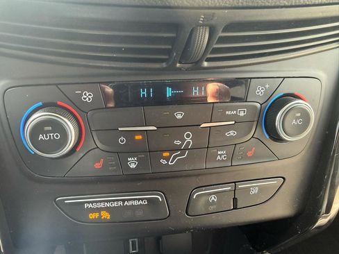 Used 2017 Ford Escape Titanium FWD image 15