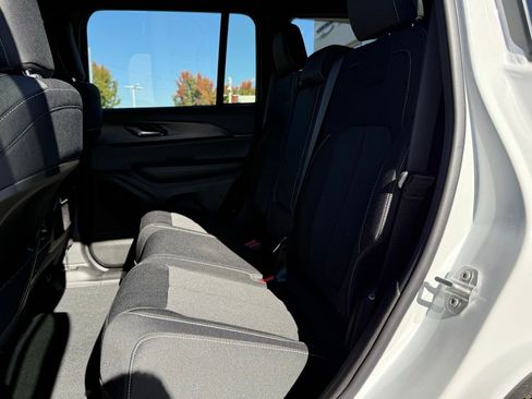 New 2025 Jeep Grand Cherokee Laredo X w/ Trailer Tow Package image 26