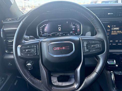 Used 2024 GMC Sierra 1500 AT4 w/ Technology Package AWD/4WD image 18