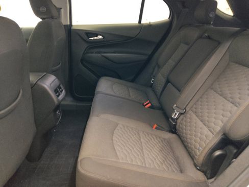 Used 2020 Chevrolet Equinox LT w/ Driver Convenience Package FWD image 18