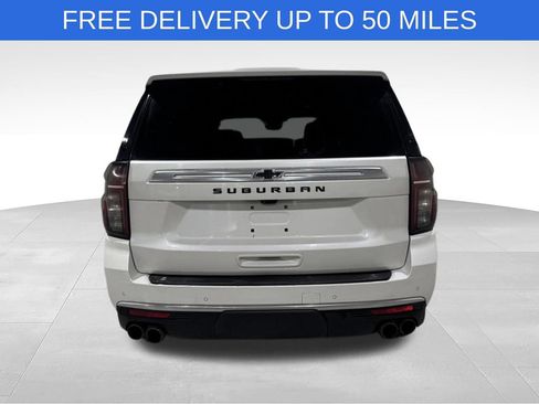 Used 2023 Chevrolet Suburban High Country AWD/4WD image 7