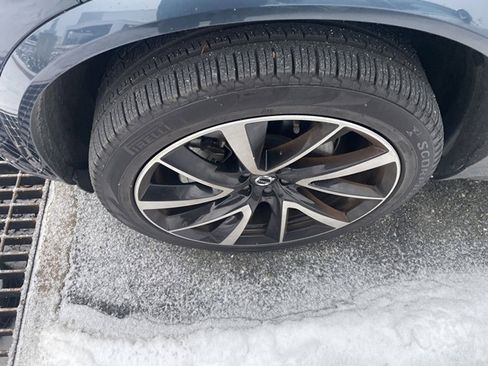 Used 2024 Volvo XC90 B6 Plus image 5