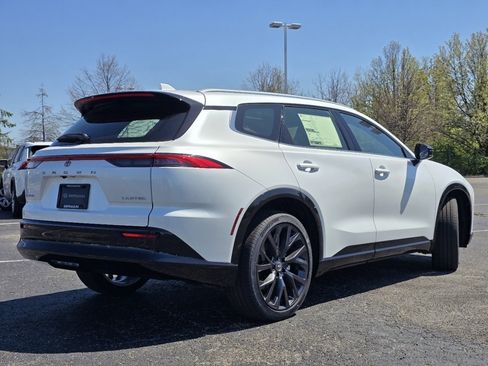 New 2026 Toyota Crown Signia AWD/4WD image 18