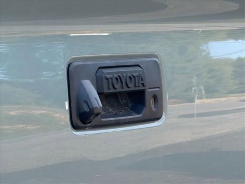 Used 2023 Toyota Tacoma TRD Off-Road AWD/4WD image 19