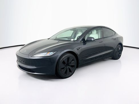 Used 2025 Tesla Model 3 Long Range RWD image 3