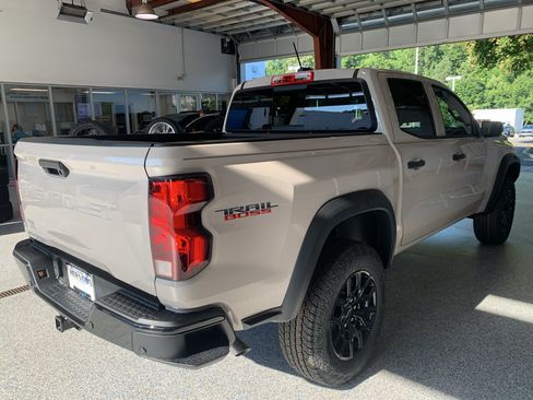 New 2026 Chevrolet Colorado Trail Boss AWD/4WD image 9