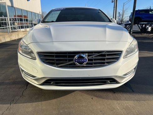 Used 2018 Volvo S60 T5 Inscription image 9