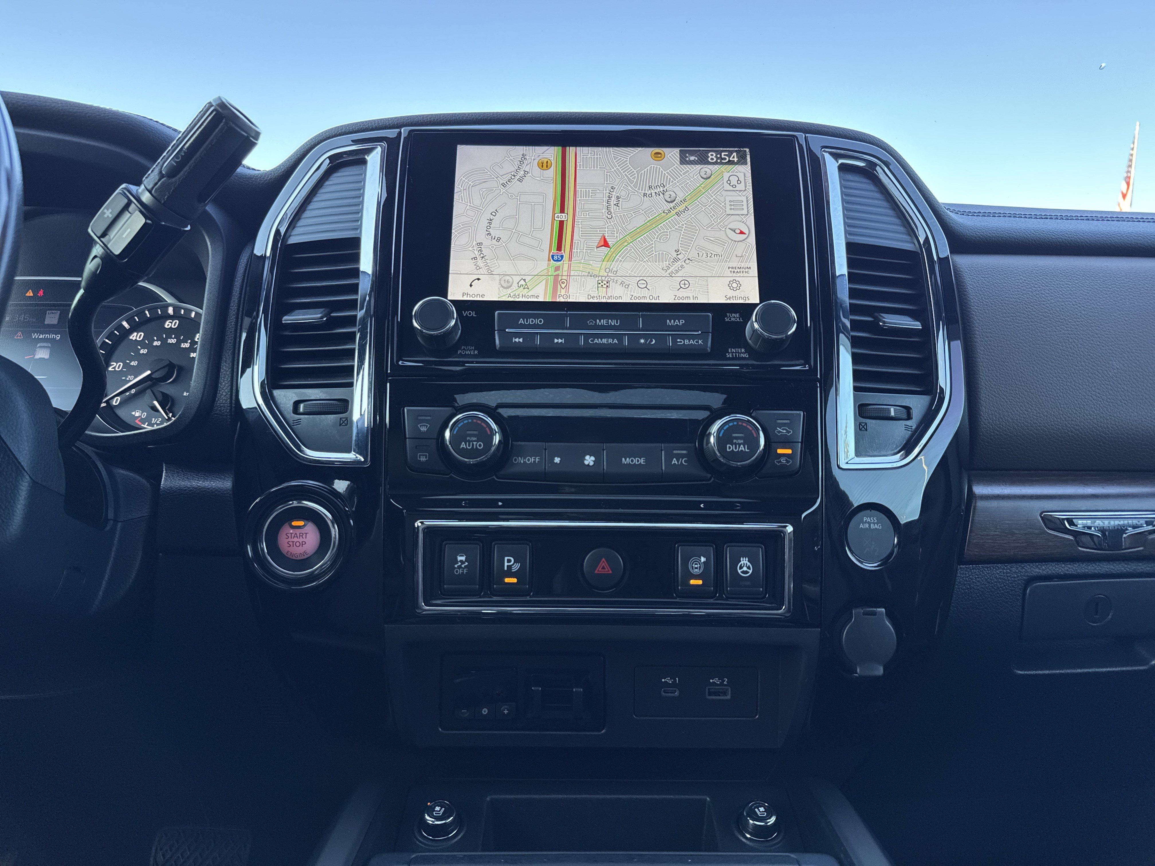 Used 2021 Nissan Titan Platinum Reserve w/ Moonroof Package RWD image 30