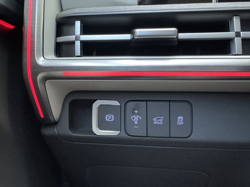 Used 2024 Hyundai Santa Fe Calligraphy image 30